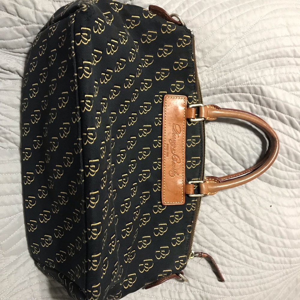 Handbag - Picture 2 of 4